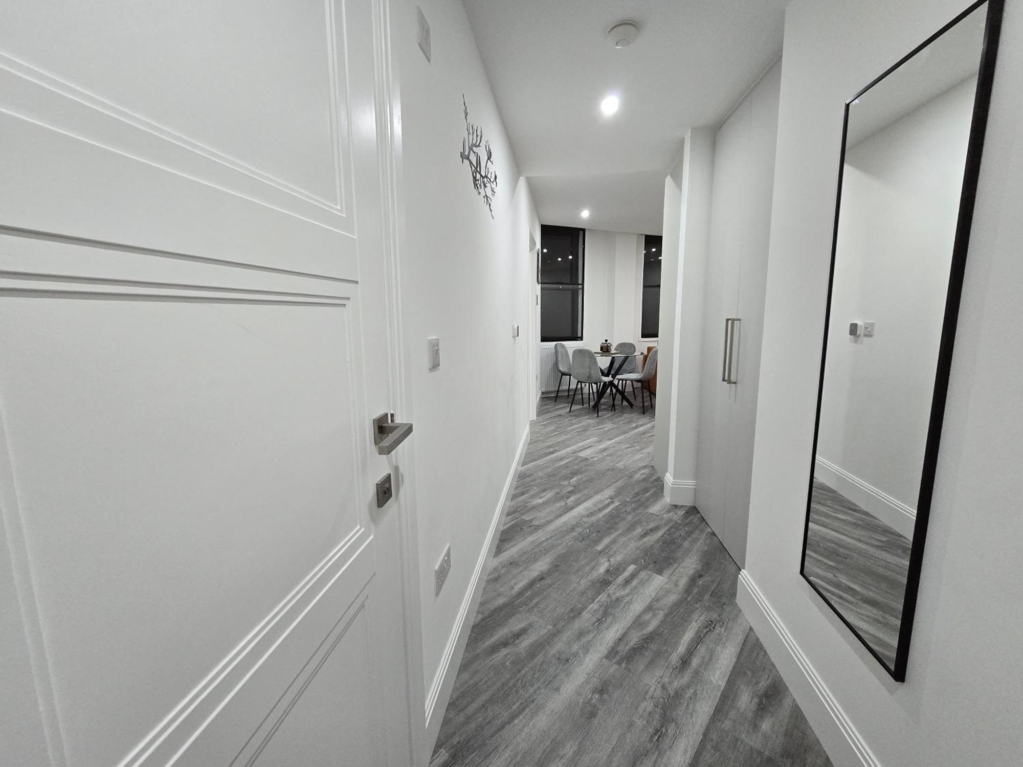 Abbey Corner By Nivaas Apartment เรดดิ้ง ภายนอก รูปภาพ