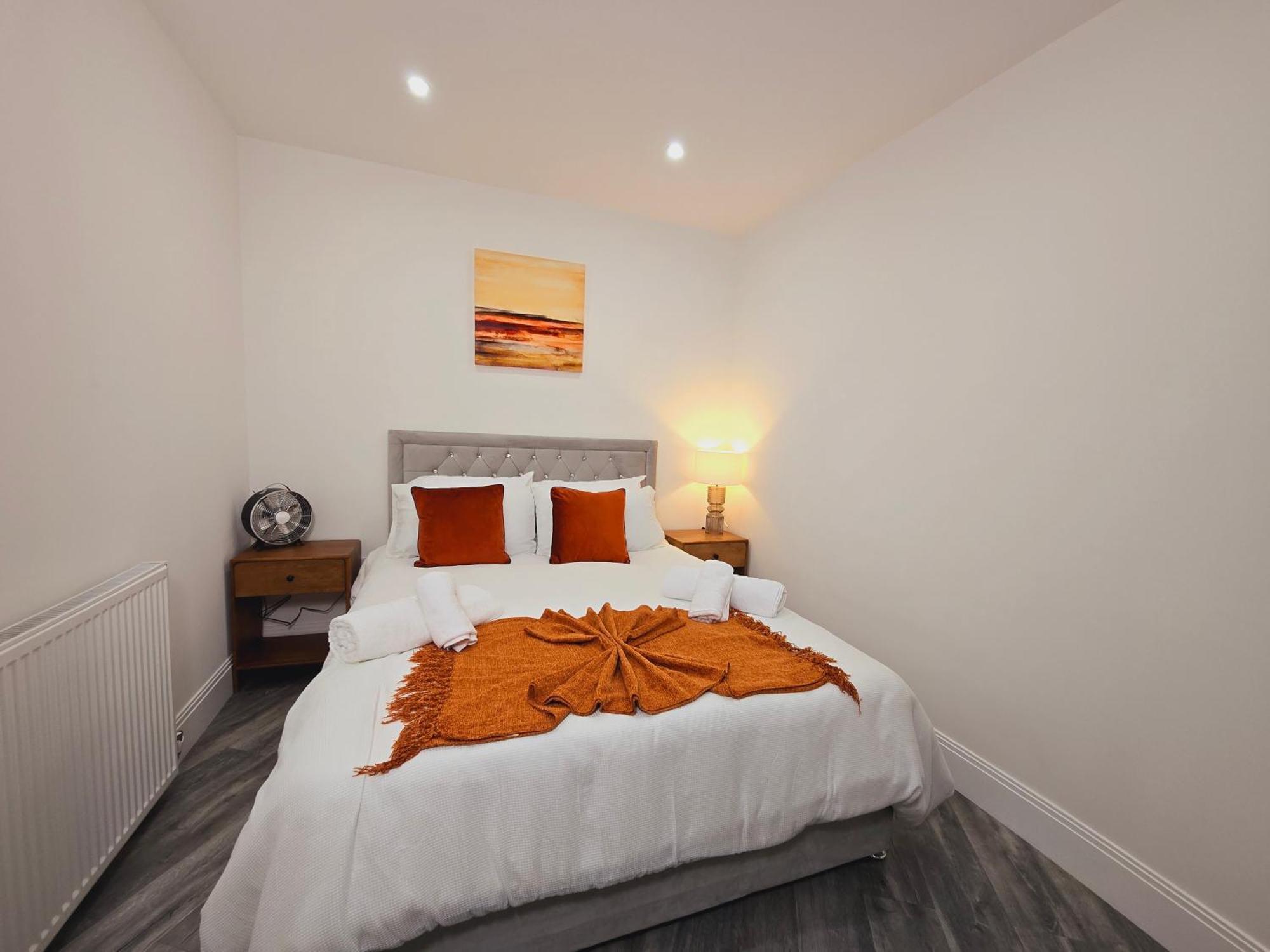 Abbey Corner By Nivaas Apartment เรดดิ้ง ภายนอก รูปภาพ