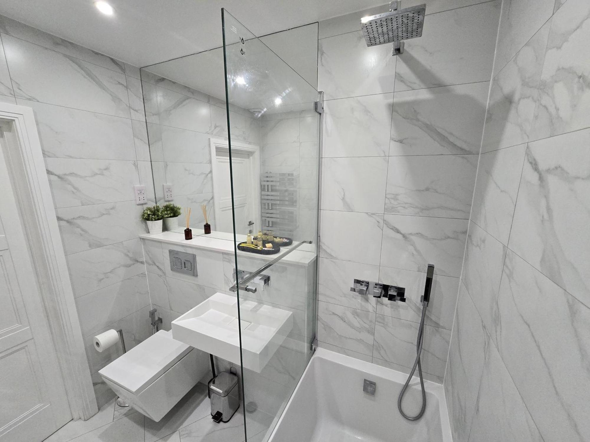 Abbey Corner By Nivaas Apartment เรดดิ้ง ภายนอก รูปภาพ